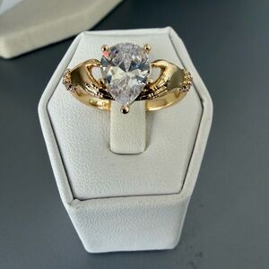 New Claddagh Cubic Zirconia ring size 8